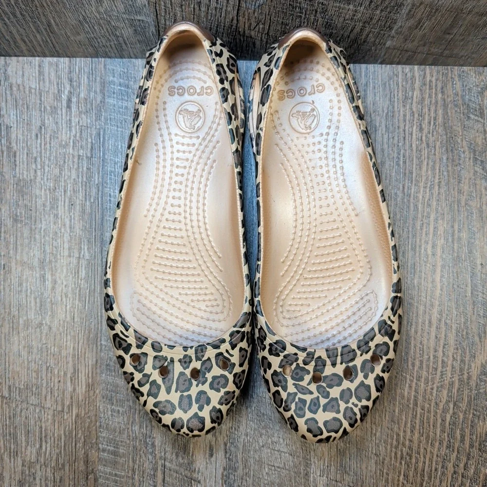 Crocs Kadee Flat Women Size 7 Leopard Print Animal Pattern Brown Black Slip On